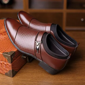 Vestito di uomini scarpe di Cuoio gli Uomini Formale Scarpe di Grandi Dimensioni 45-48 Moda Uomo Classico di Business di PU Scarpe Gentleman Sneakers